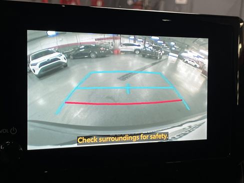 Used 2025 Toyota Corolla Cross LE FWD image 24