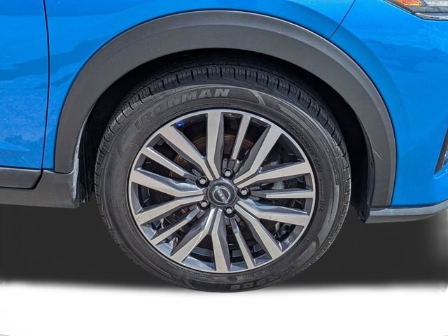 Used 2024 Nissan Kicks SR FWD image 11