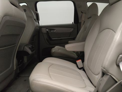 Used 2017 Chevrolet Traverse Premier FWD image 17