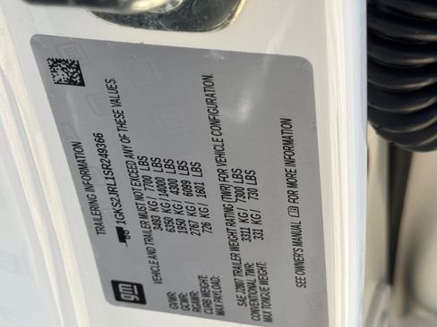 Used 2025 GMC Yukon XL Denali image 30