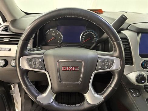 Used 2019 GMC Yukon XL SLT w/ Graphite Performance Edition image 22