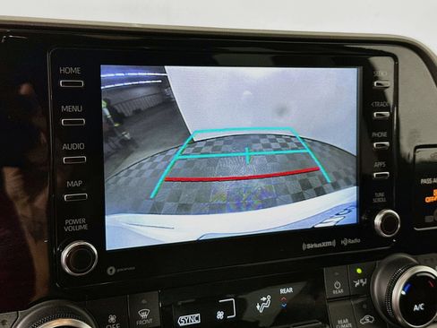 Used 2022 Toyota Highlander Bronze Edition AWD/4WD image 14
