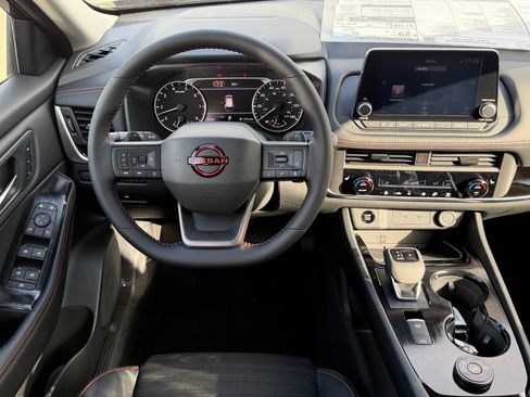 New 2026 Nissan Rogue SV AWD/4WD image 11