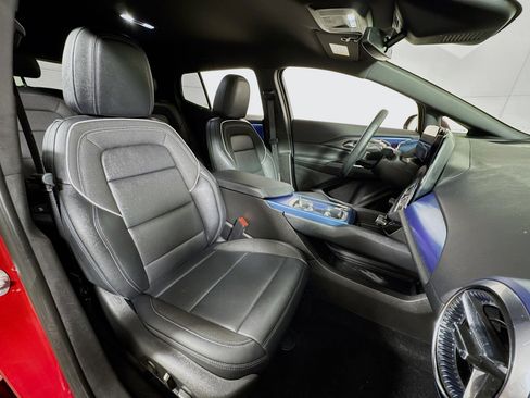 Used 2024 Chevrolet Equinox EV LT image 28