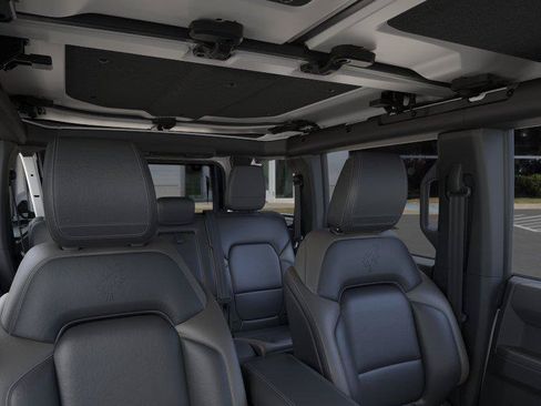 New 2026 Ford Bronco Outer Banks w/ Sasquatch Package AWD/4WD image 12