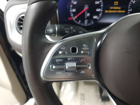Used 2024 Mercedes-Benz G 550 image 11
