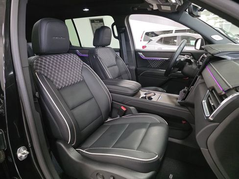 Used 2025 GMC Acadia Denali w/ Super Cruise Package AWD/4WD image 13