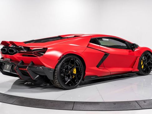 Used 2025 Lamborghini Revuelto AWD/4WD image 3