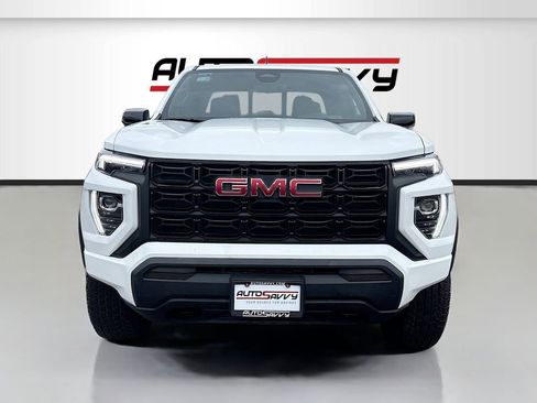 Used 2025 GMC Canyon Elevation image 2