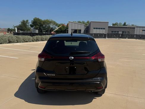 Used 2023 Nissan Kicks S w/ Interior Electronics Package FWD image 8