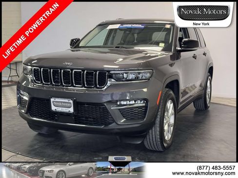 Used 2023 Jeep Grand Cherokee Limited AWD/4WD image 4