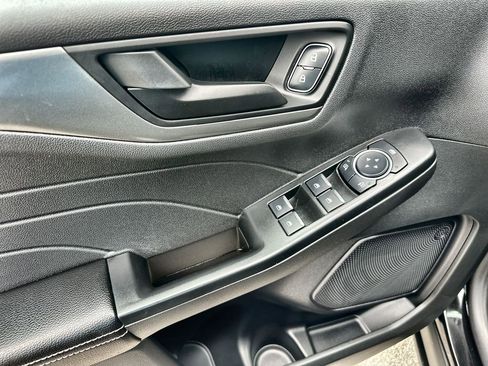 Used 2025 Ford Escape Active AWD/4WD image 22