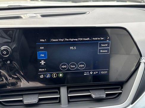 New 2026 Chevrolet Trax LS image 9