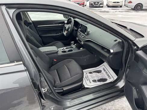 Used 2022 Nissan Altima 2.5 SV image 24