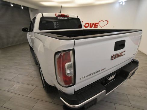 Used 2018 GMC Canyon SLE image 3