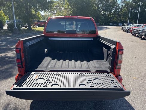 New 2026 Nissan Frontier PRO-4X w/ Pro-4x Convenience Package image 17