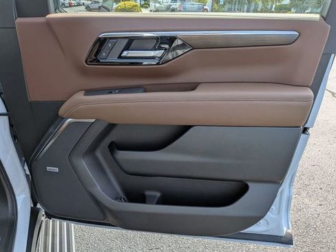 New 2026 Chevrolet Tahoe High Country AWD/4WD image 37