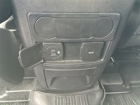 Certified 2022 Ford Explorer XLT image 19