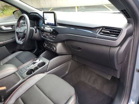Used 2025 Ford Escape ST-Line image 27