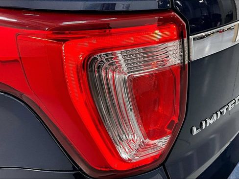 Used 2017 Ford Explorer Limited w/ Equipment Group 301A image 39