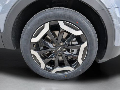 Certified 2023 Kia Telluride EX w/ EX Captain's Chair Package FWD image 12