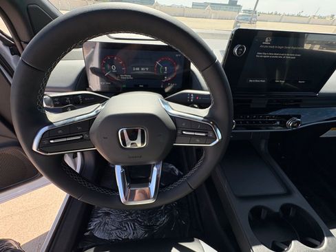 New 2026 Honda Prologue Touring image 16