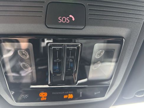 New 2026 Volkswagen Atlas Cross Sport SEL Premium R-Line image 12