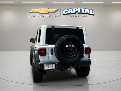 Used 2022 Jeep Wrangler Unlimited Rubicon w/ Xtreme Recon 35" Tire Package AWD/4WD image 5
