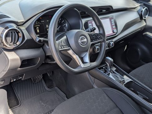 Used 2023 Nissan Kicks SV w/ Interior Electronics Package FWD image 14