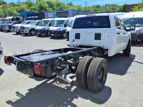 New 2026 RAM 3500 Tradesman AWD/4WD image 4
