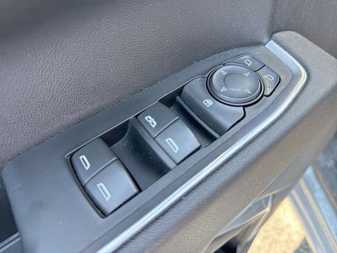 Used 2023 Chevrolet Silverado 1500 LT AWD/4WD image 13