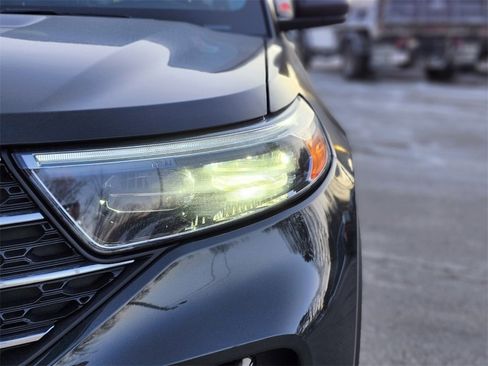 Certified 2022 Ford Explorer XLT w/ Equipment Group 202A image 10