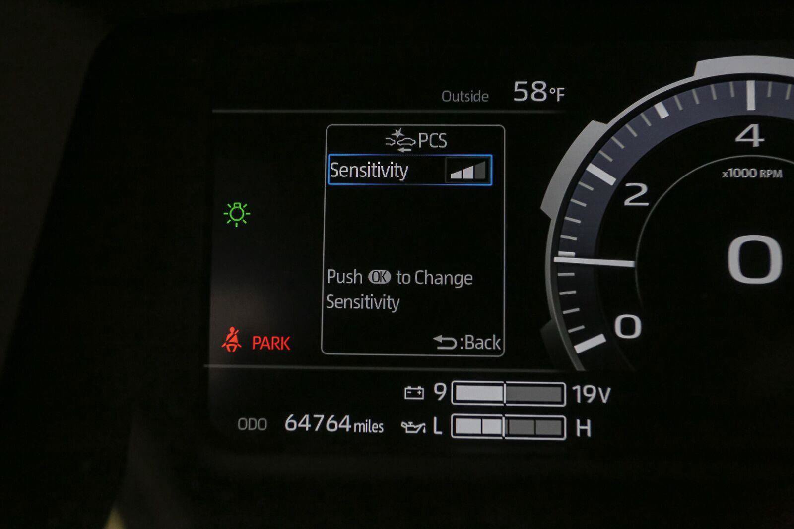 Used 2023 Toyota Tundra Limited w/ Power Package AWD/4WD image 39