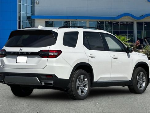 New 2026 Honda Pilot EX-L image 8