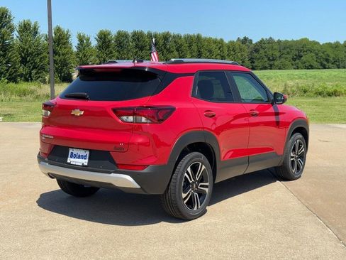 New 2026 Chevrolet TrailBlazer LT w/ Convenience Package image 3