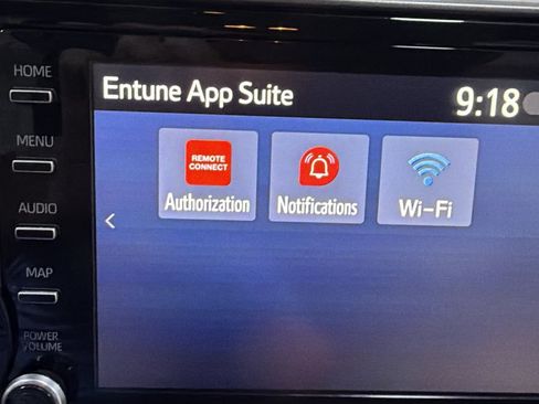 Used 2021 Toyota Highlander LE FWD image 20