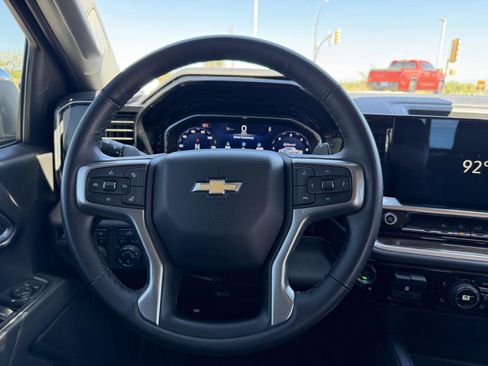 Used 2025 Chevrolet Silverado 1500 LT image 29