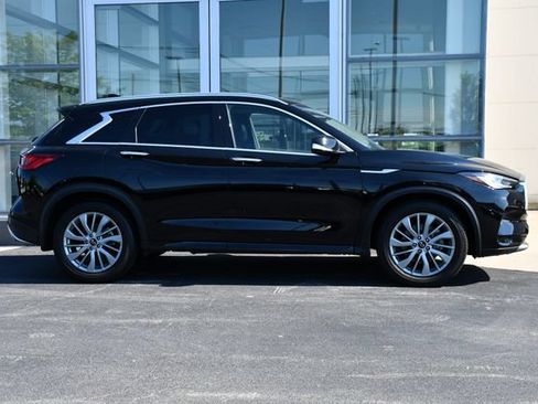 Certified 2025 INFINITI QX50 Luxe AWD/4WD image 6