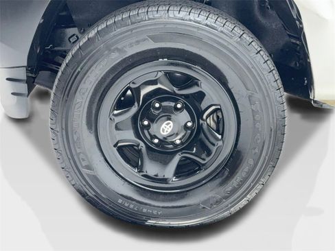 Used 2021 Toyota Tacoma SR5 image 45