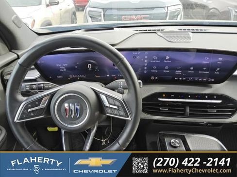 Used 2025 Buick Enclave Preferred w/ Power Package FWD image 2
