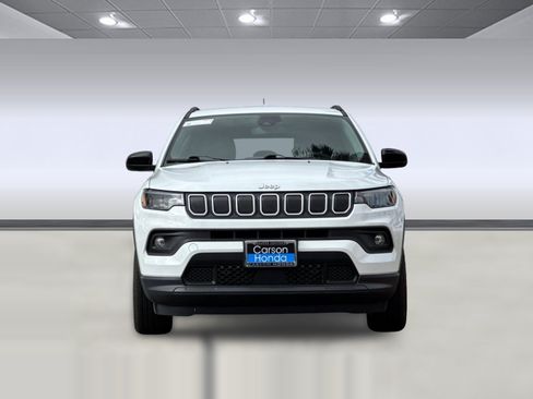 Used 2022 Jeep Compass Latitude AWD/4WD image 6