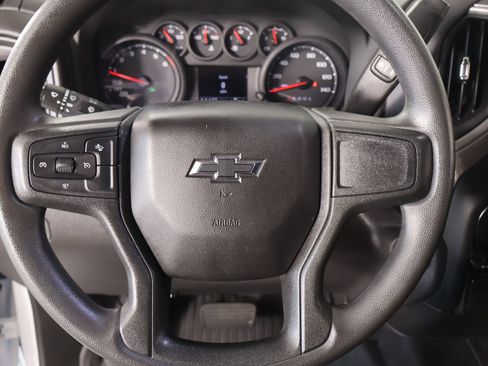 Used 2025 Chevrolet Silverado 1500 Custom Trail Boss AWD/4WD image 3