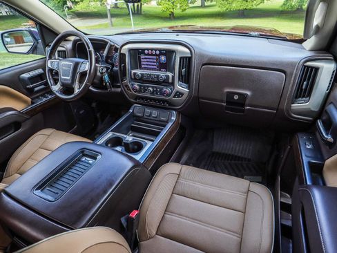 Used 2017 GMC Sierra 1500 Denali w/ Denali Ultimate Package AWD/4WD image 29