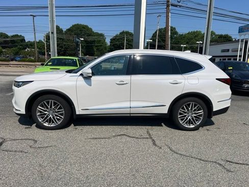 Used 2024 Acura MDX SH-AWD w/ Advance Package image 6