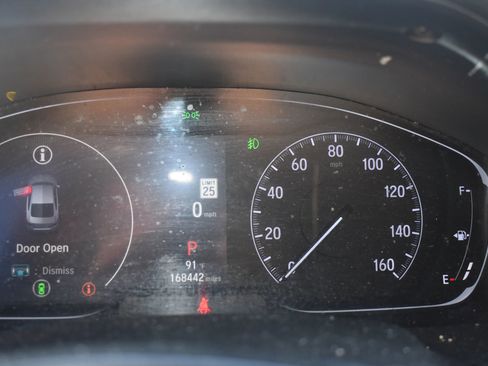 Used 2022 Honda Accord Sport image 2