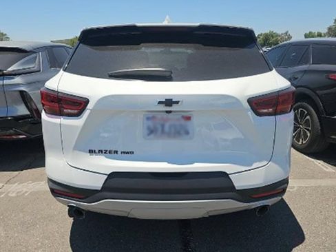 Used 2023 Chevrolet Blazer LT w/ Driver Confidence Package AWD/4WD image 4