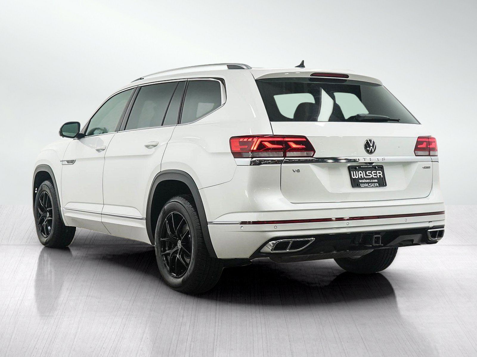 Used 2023 Volkswagen Atlas SEL Premium AWD/4WD image 3