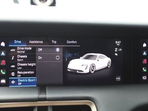 Used 2022 Porsche Taycan 4S image 31