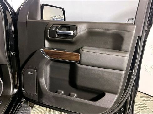 Used 2022 GMC Sierra 1500 SLT w/ SLT Premium Plus Package AWD/4WD image 19