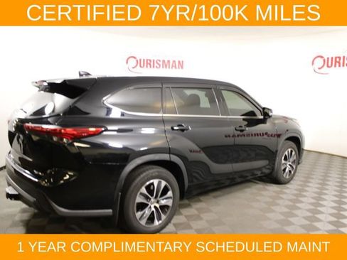 Used 2022 Toyota Highlander XLE AWD/4WD image 11